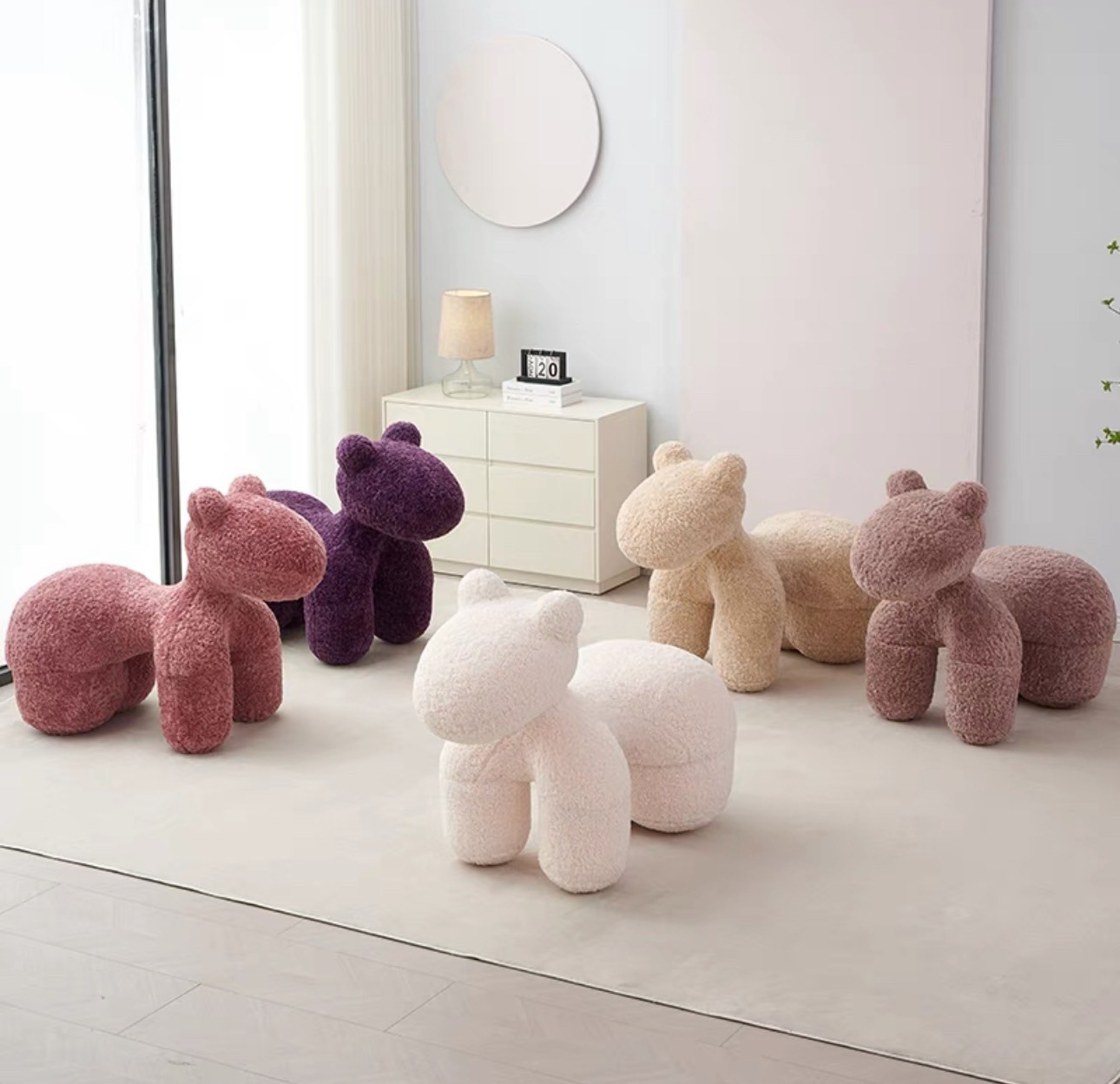 PONY FURRY STOOL